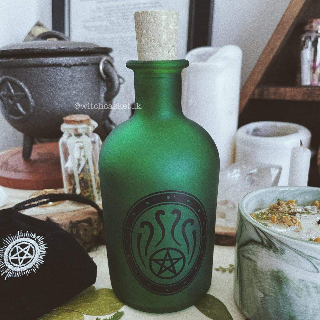 Witch Casket – Negativity Banishing Potion